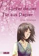 Cover: Hinter deiner Tür aus Papier Cover: Hinter deiner Tür aus Papier
